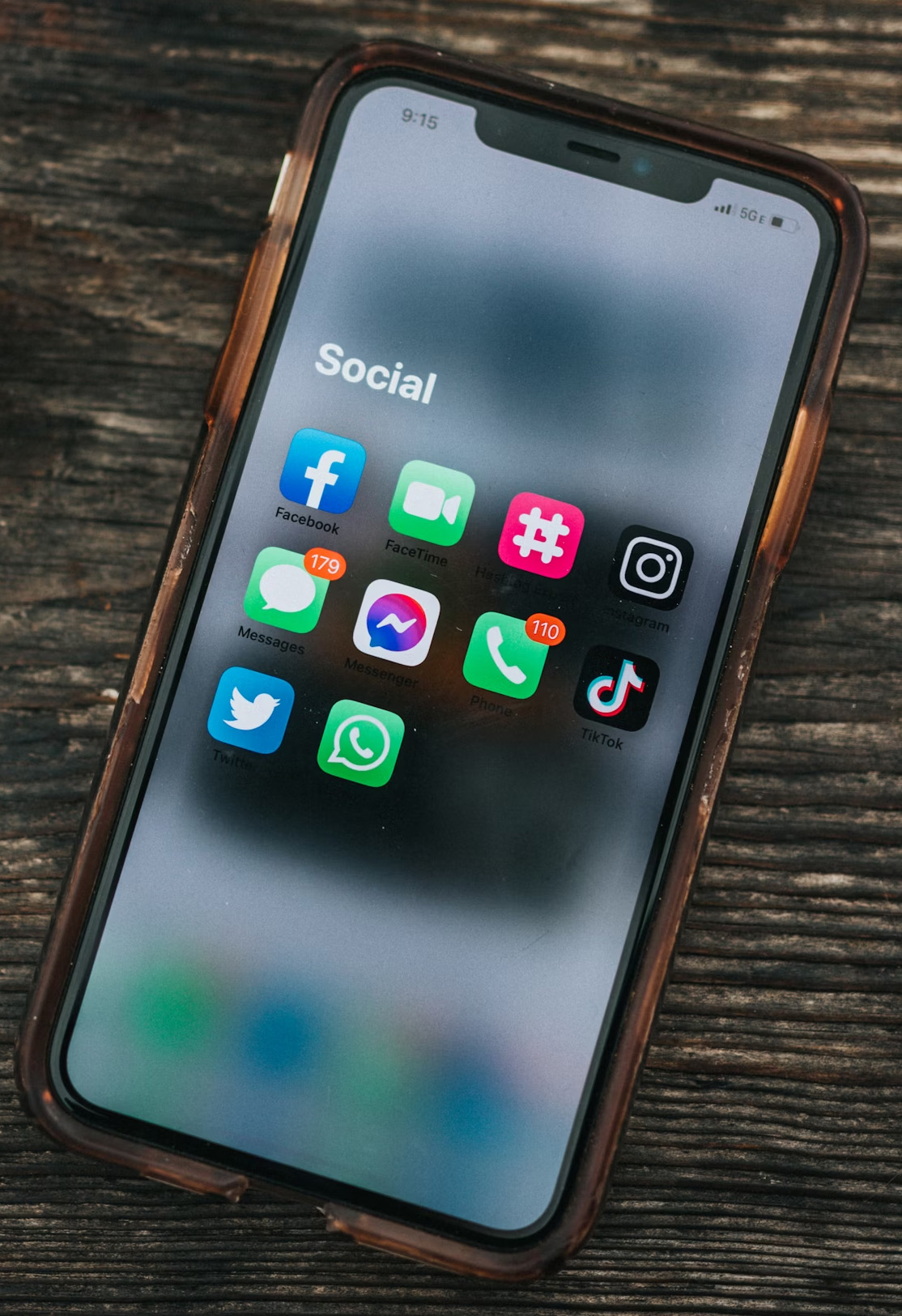 Social media icons op smartphone